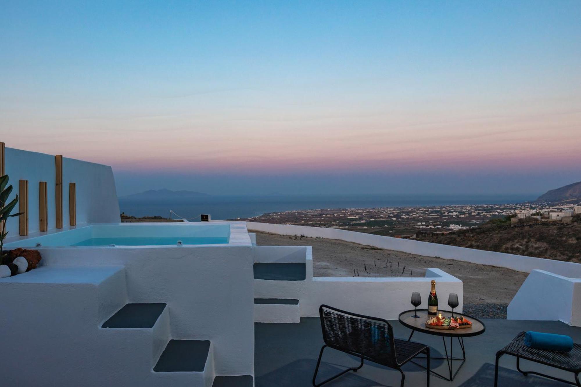 Lackos Luxury Suites Imerovigli  Exterior photo